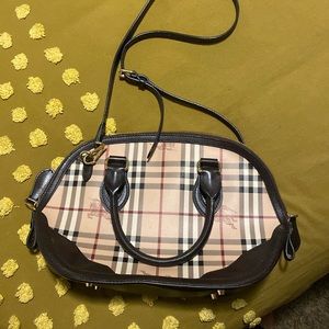 Authentic Burberry Handbag! Great condition!